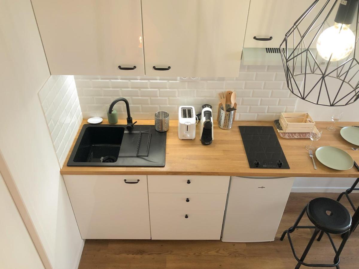Studio Climatise - Gare - Centre Ville Nîmes Zewnętrze zdjęcie